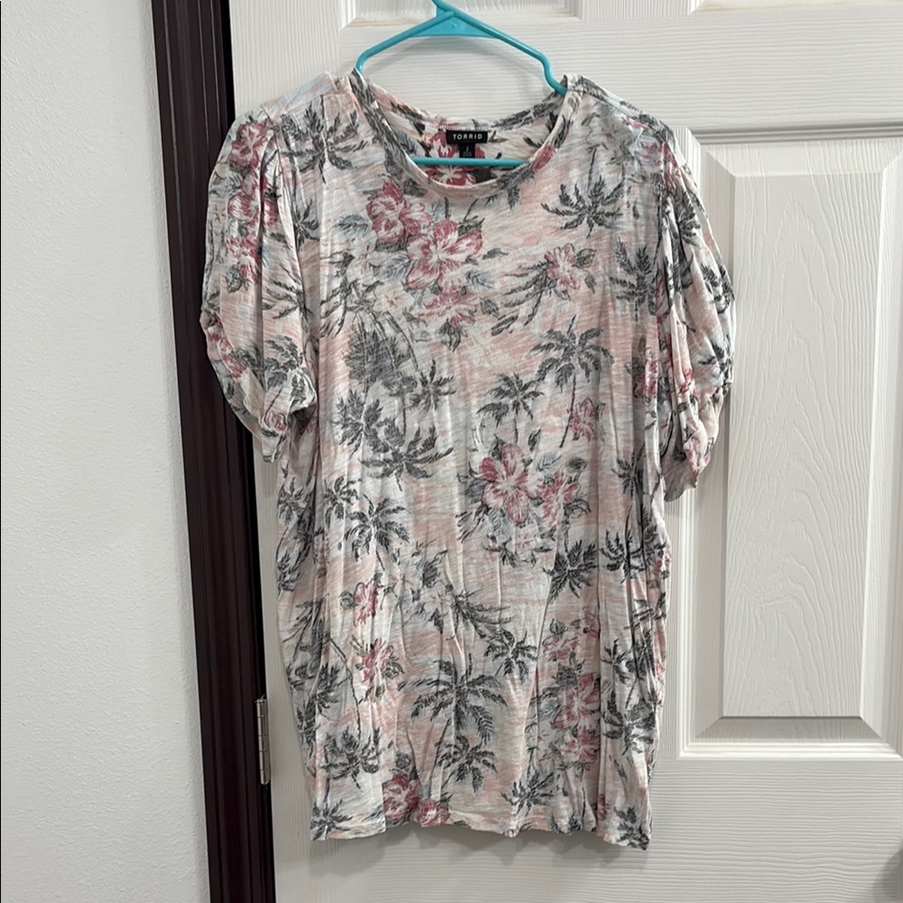 Torrid Women's Floral Top - Pink and Gray